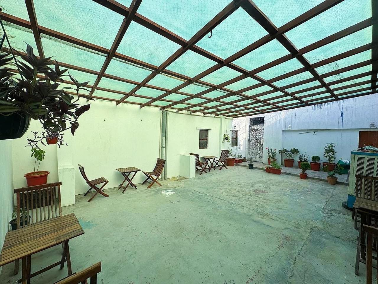 Hotel Darpan Palace -New Delhi Railway Station Nova Deli Exterior foto